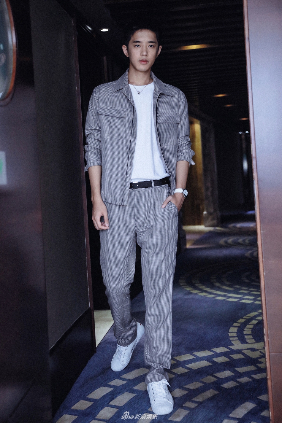 组图:"无添加少年"梁靖康时尚气质up 人气爆发_高清图集_新浪网