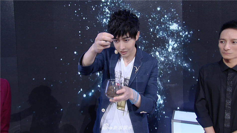 组图:yif大变魔术再登热搜 感谢快本提携之恩_高清图集_新浪网