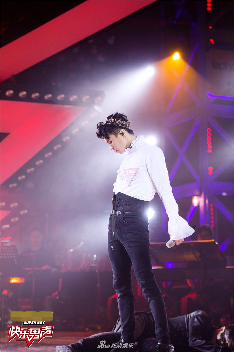 王南钧霸气守擂显王子气质 魅惑演绎戏剧艺术