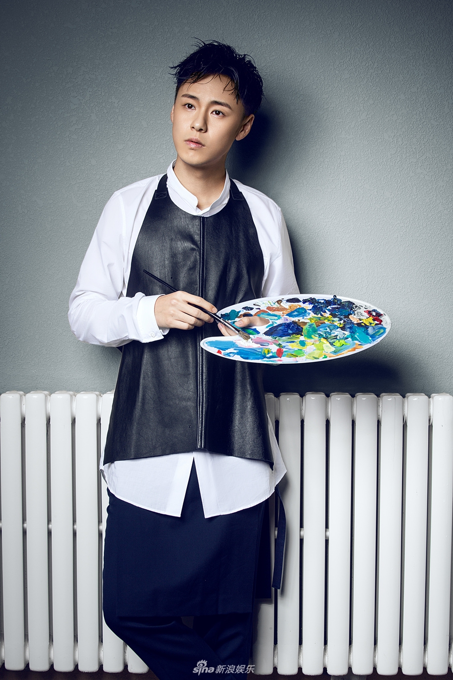 虎虎演绎邻家男孩 清爽帅气尽显少年感