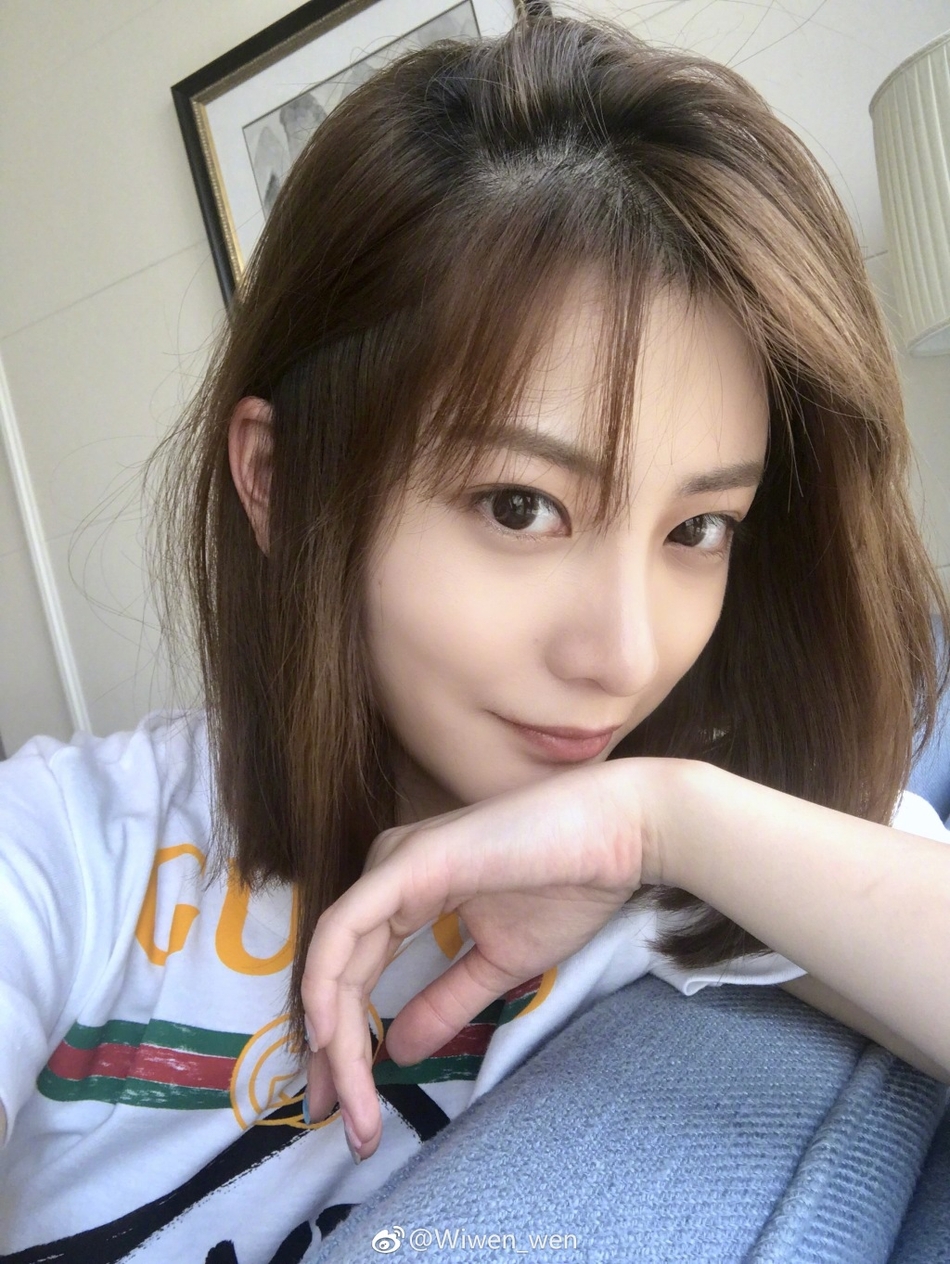 组图:林更新吃回头草?只怪前女友王柳雯长腿太诱人