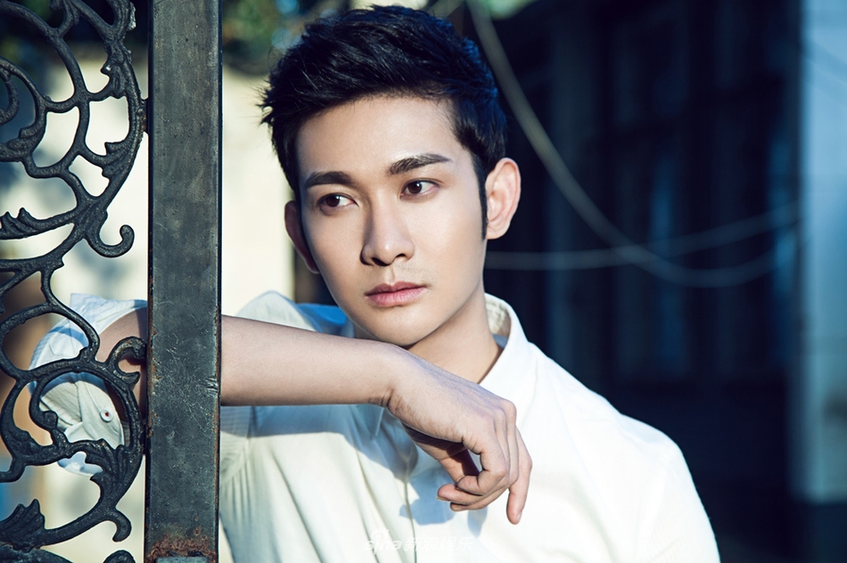 郭鑫酷帅大片曝光 简约型男魅力十足