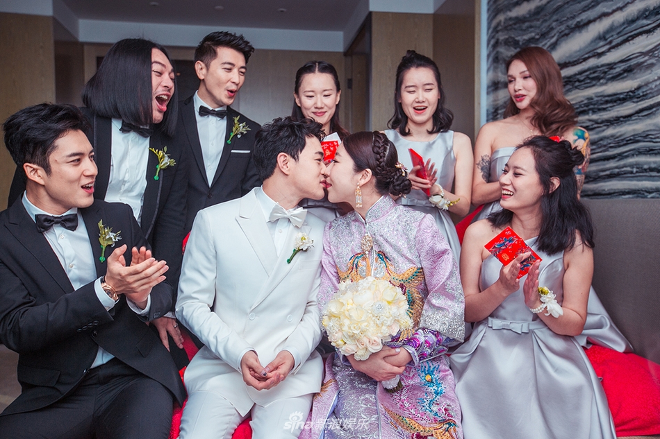 董春辉浪漫迎娶爱妻 八年爱情长跑终抱美人归