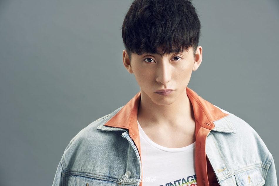 组图:林跃全运会全能千分夺冠 颜值堪比娱乐圈鲜肉_高清图集_新浪网