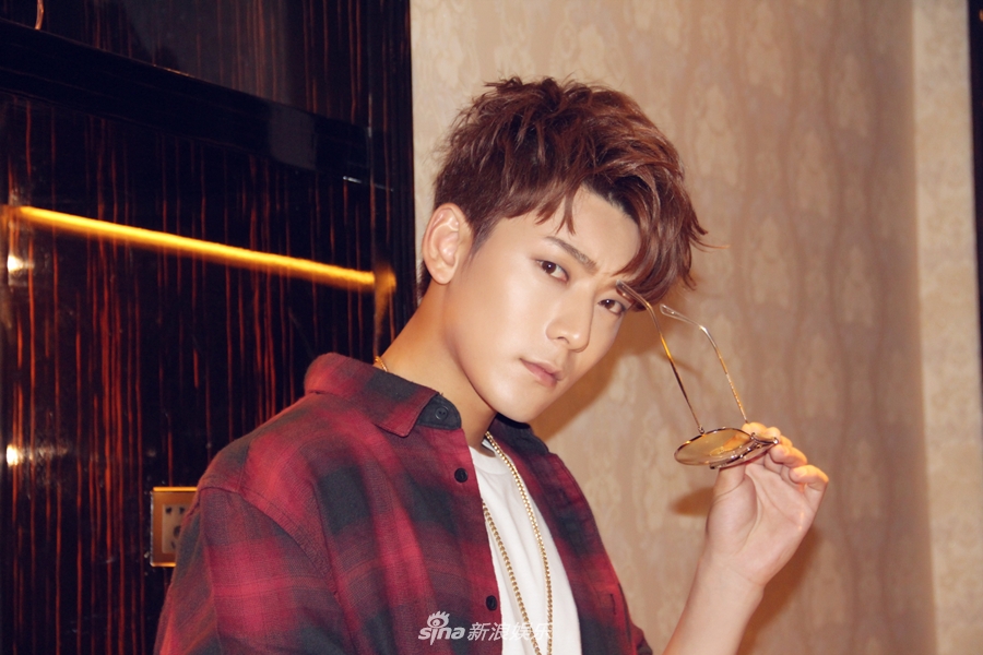 陈翔惊喜亮相春城 邀粉丝共庆出道七周年