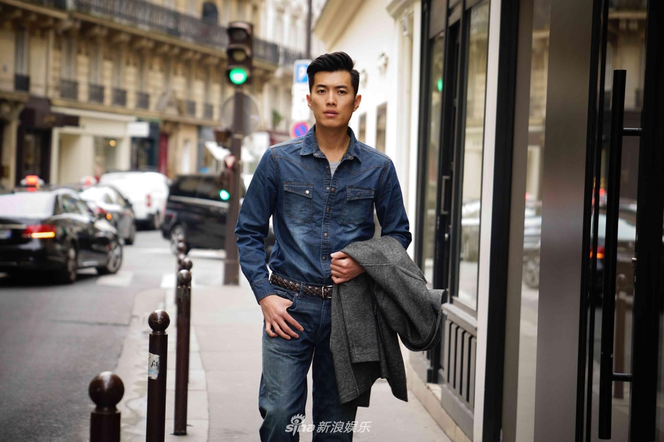 组图:周帅展现复古法式风情 演绎街头绅士轻熟暖男