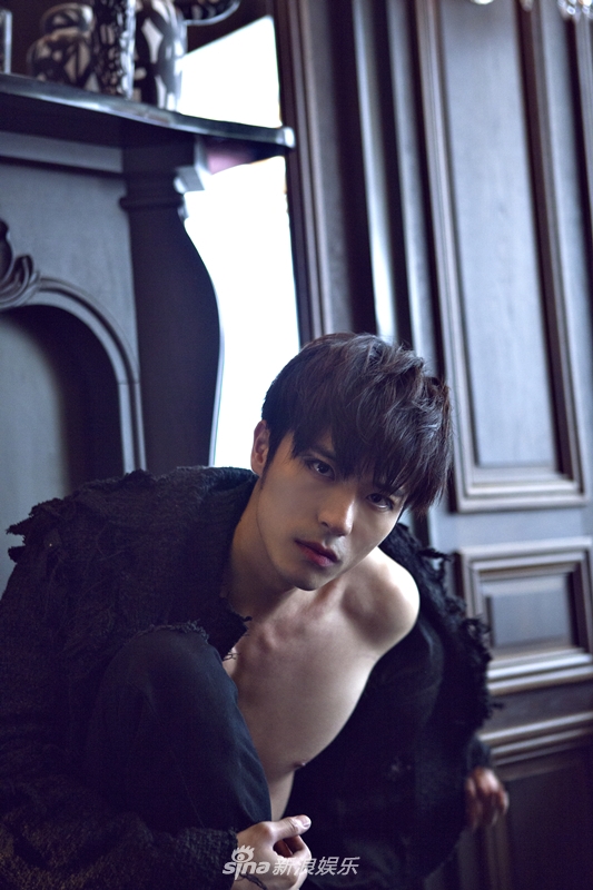 组图徐开骋新写真邪魅狂狷变身男版黑天鹅