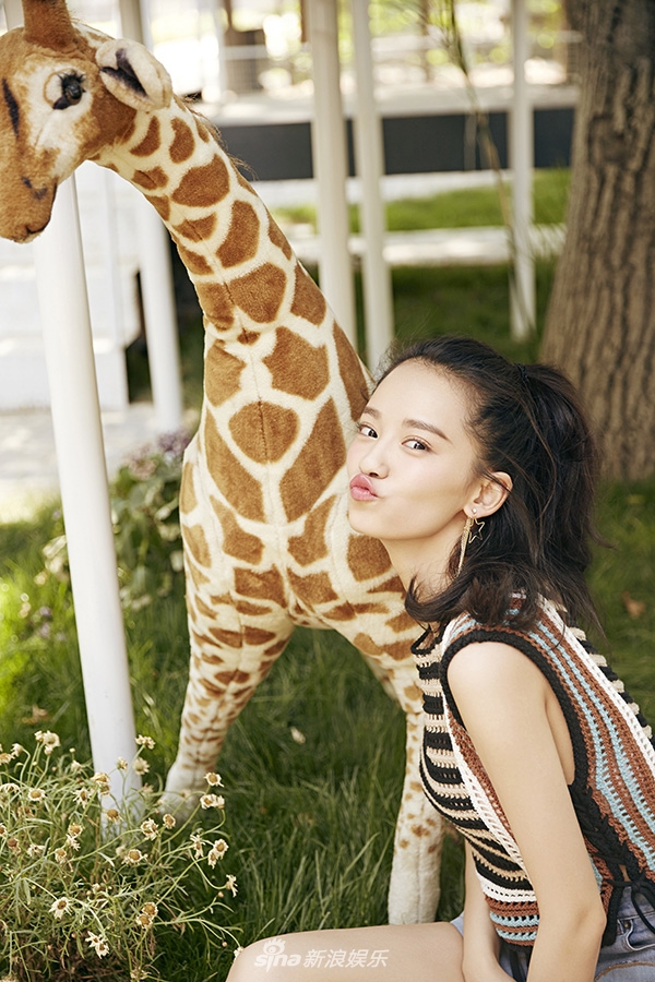 组图王禛比基尼登男人装秀火辣身材散发熟女魅力