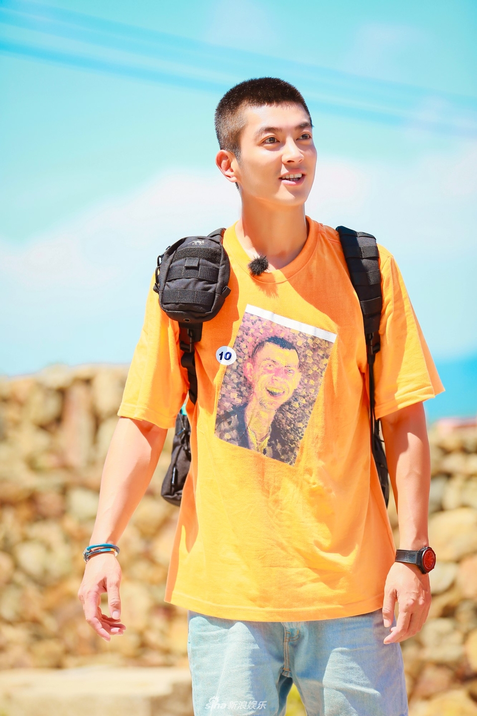 组图:杜江霍思燕出席晚宴甜到齁 嗯哼一言不合就"撩人"