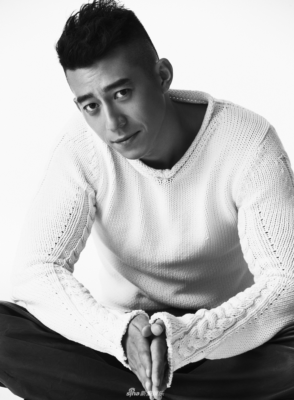 猜你喜欢 5 / 6 新浪娱乐讯 近日,演员鲁诺的一组初秋大片曝光,片中鲁