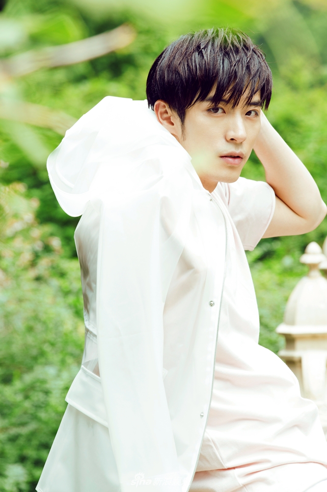 组图:徐开骋化身氧气男孩 定格纯天然的帅