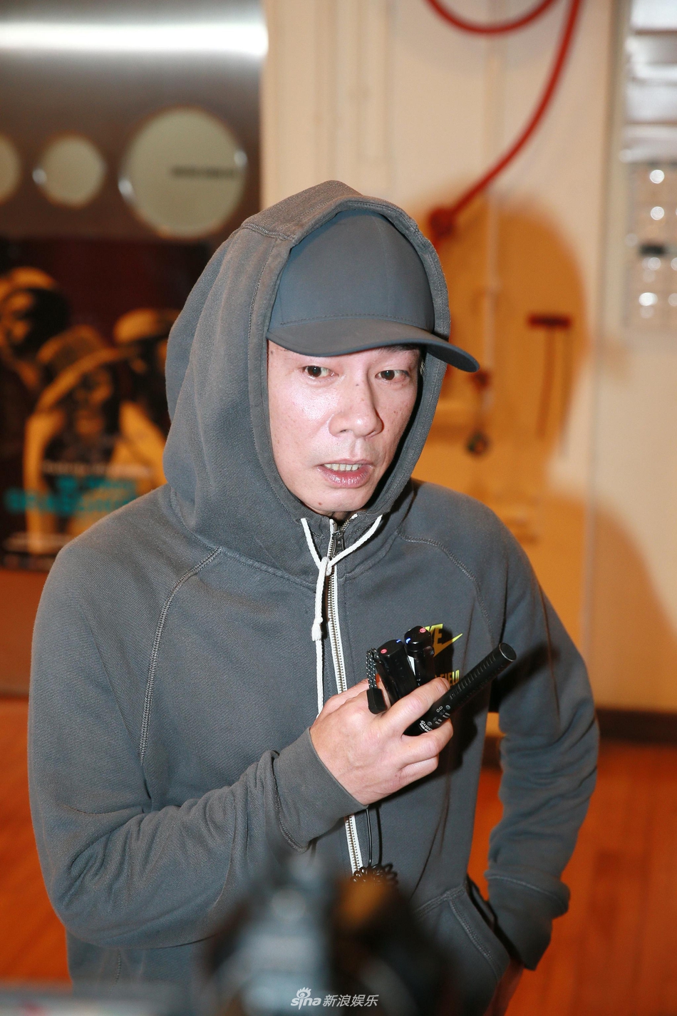 组图:陈小春希望jasper来看自己演唱会 叹金庸离世:总少了点什么