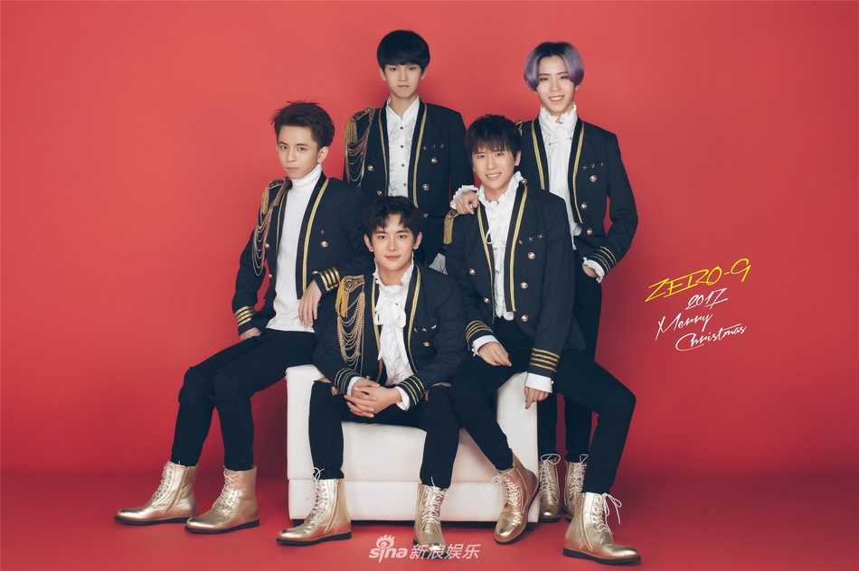 12月24日,zero-g男团官方微博发布一组暖冬写真,zero-g男团成员及白色