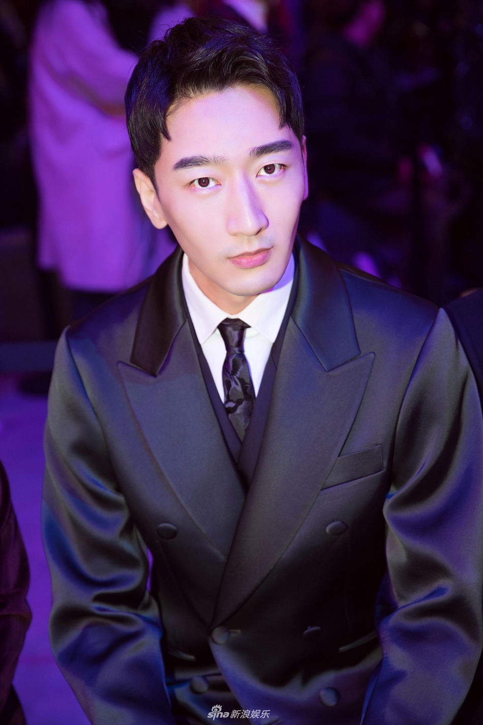 新浪娱乐讯 日前,新晋实力演员韩旭受邀亮相派对,颜酥腿长,引网友直呼