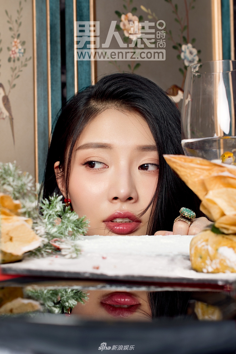 组图:徐冬冬登《男人装》封面 妩媚妖娆性感撩人