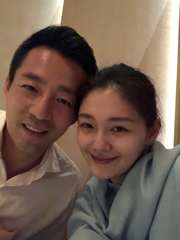 汪小菲一家四口旅行温馨幸福 大s再现杉菜模样