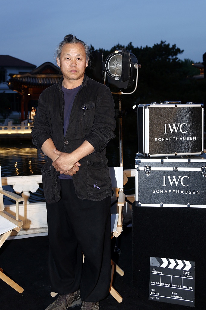 组图:韩国导演金基德因新冠并发症去世 生前旧照回顾_高清图集_新浪网