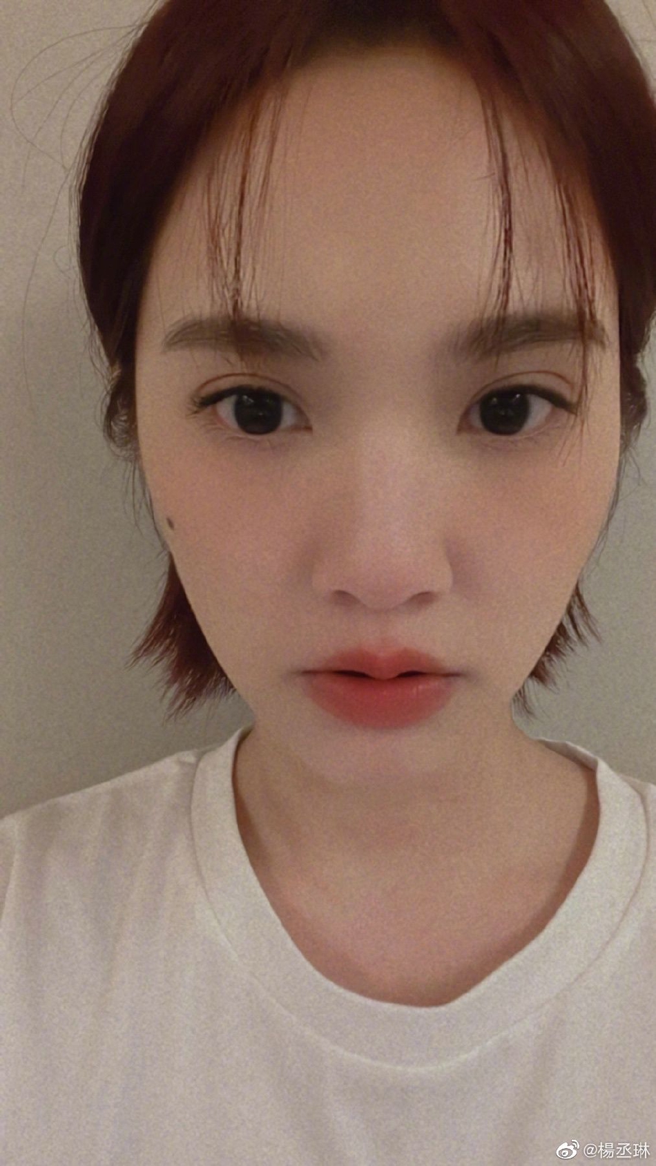 组图:杨丞琳晒怼脸自拍少女感满满 发文感慨年龄带来的焦虑