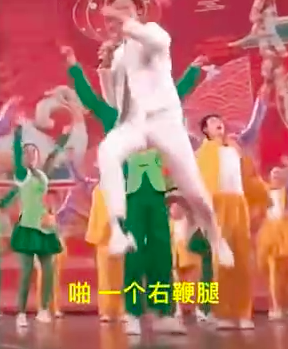 组图:偷袭有!邓超工作室晒春晚“动如脱兔”表情包搞笑十足