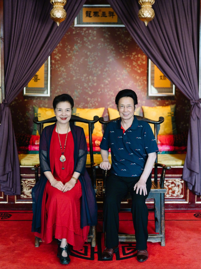 组图陈数带家人拍写真爸妈恩爱儿女可爱