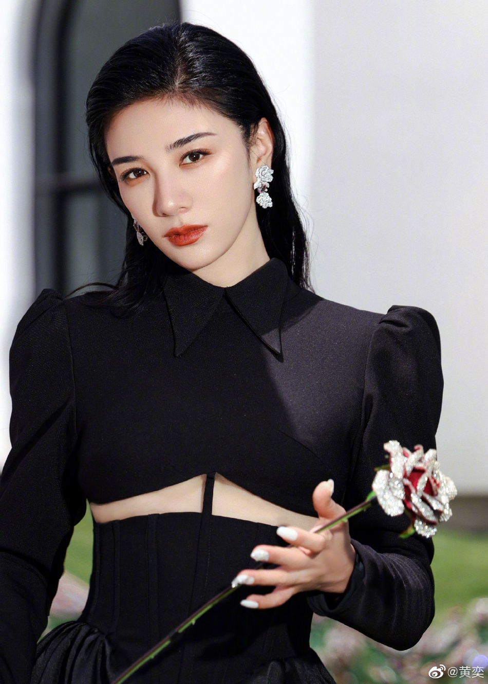 三种"镇宅花"一养,家里超干净,旺家好运来