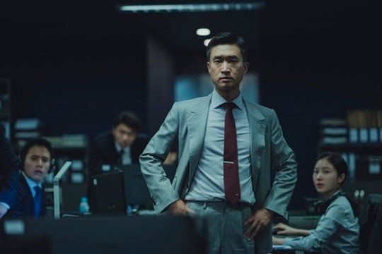 組圖：孔劉《徐福》飾特工動作利落 複製人樸寶劍眼神純淨