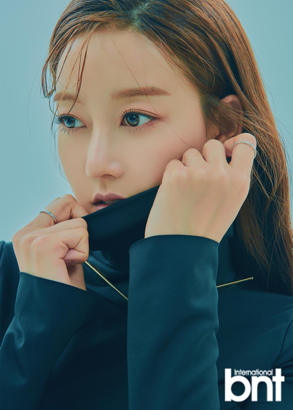 组图:韩星吴胜雅拍写真展个性魅力 从歌手转型获肯定_高清图集_新浪网