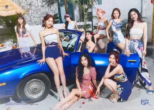 组图：TWICE新专辑预告照公开 洋溢活力夏日氛围
