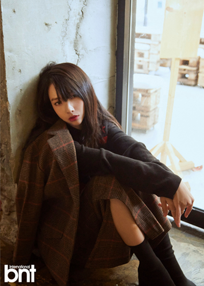 组图韩女团rainbow原成员金智淑写真展多面时尚