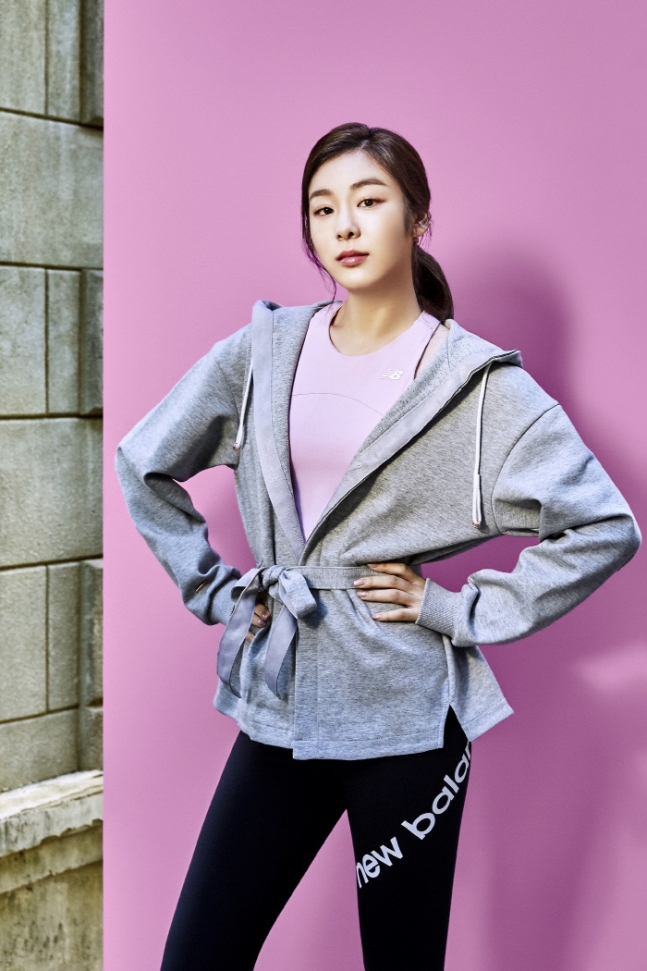 14 14:47:07 4 / 4 新浪娱乐讯 韩国原花样滑冰运动员金妍儿近日为