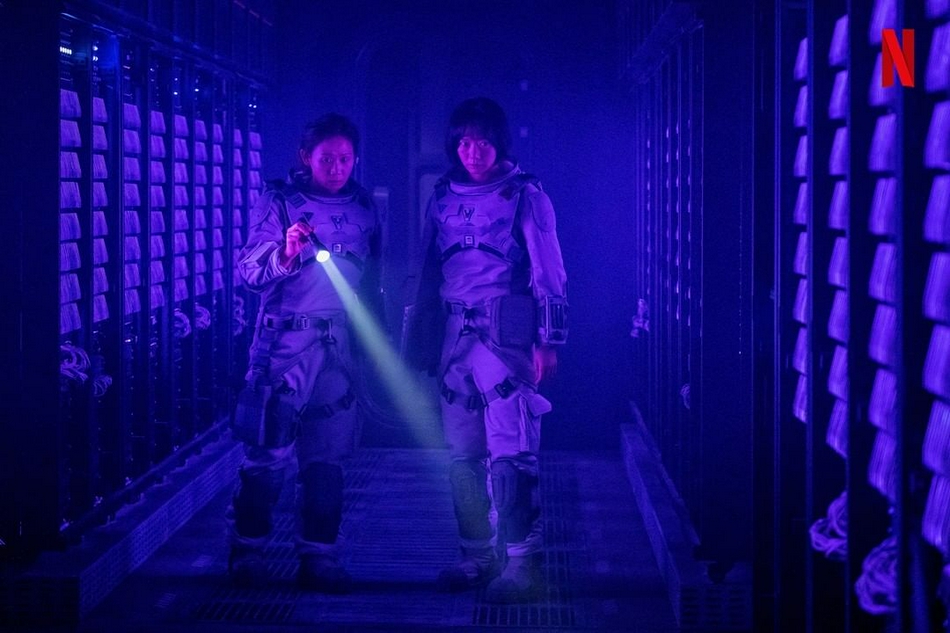 組圖：《寂靜之海》發劇照 孔劉裴鬥娜宇航員造型公開