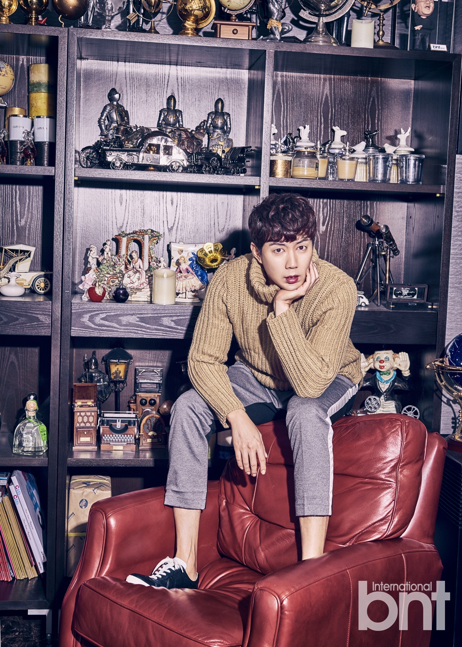 组图:韩星柳镇拍时尚写真 成熟稳重男人味十足_高清图集_新浪网