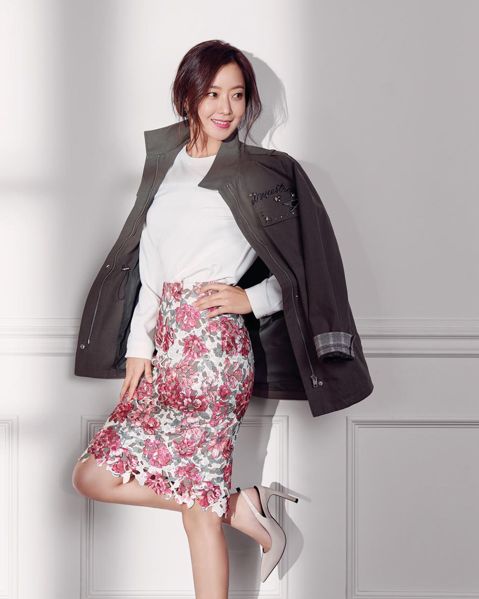 韩国金喜善写真-金喜善写真大片-韩国金喜善图片(27p)