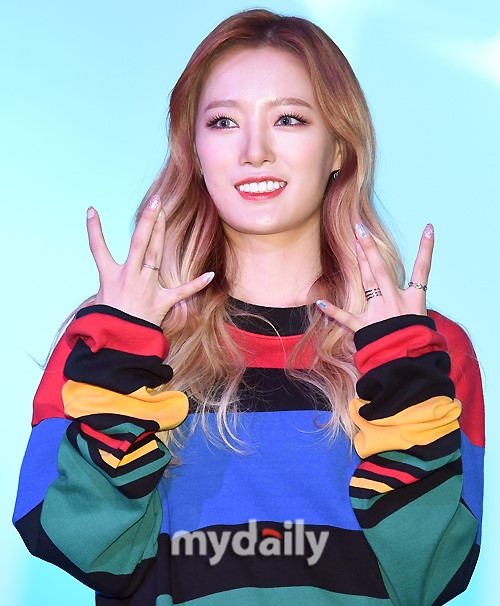 韩国女团wassup宣传新专辑 造型俏皮欢乐唱跳