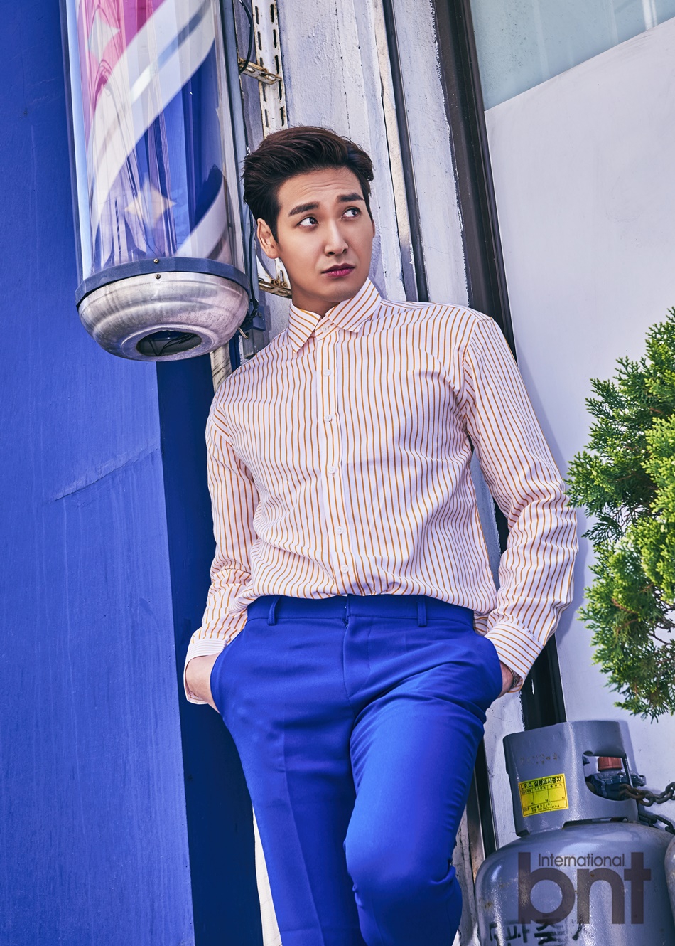 组图:韩星郑糠云拍写真 反转变身演绎别样帅气_高清图集_新浪网