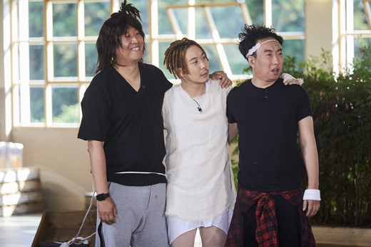 组图:《无限挑战》李孝利篇预告照 上演舞蹈对决