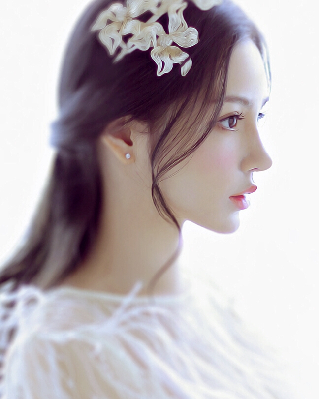 新浪娱乐讯 近日,内地青年女演员陈思宇曝光了一组夏日清新写真,陈