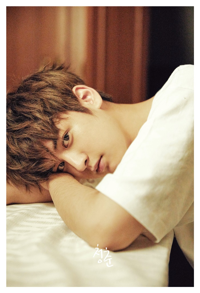 组图:ikon将发售首张个人写真集 演绎青春少年故事_高清图集_新浪网