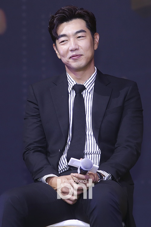 音乐剧《百老汇42番街》发布会 李钟赫等出席