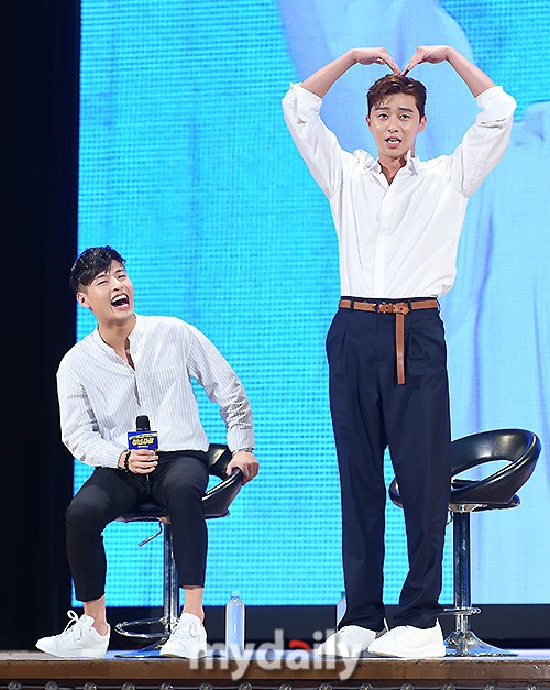 《青年警察》举行showcase 朴叙俊姜河那出席