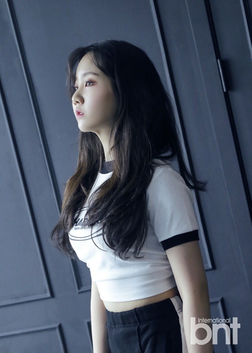 【2017.08.08】【明星】韩女星陈智熙拍写真 梦幻氛围演绎成熟魅力