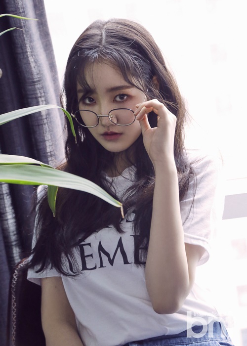 【2017.08.08】【明星】韩女星陈智熙拍写真 梦幻氛围演绎成熟魅力