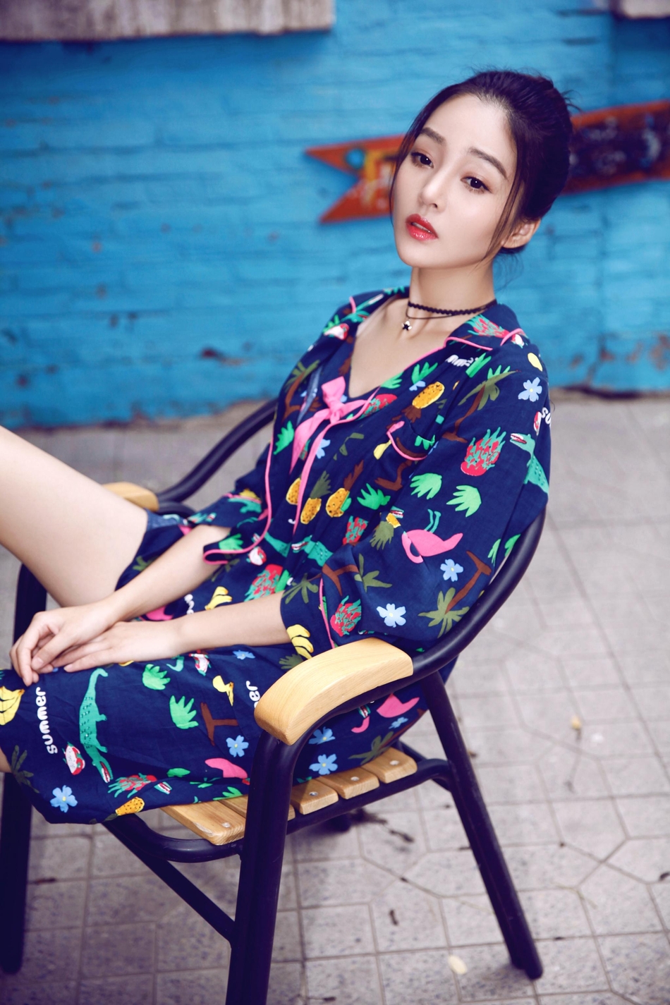 组图:郭艳七夕写真公开 睡衣风可爱十足