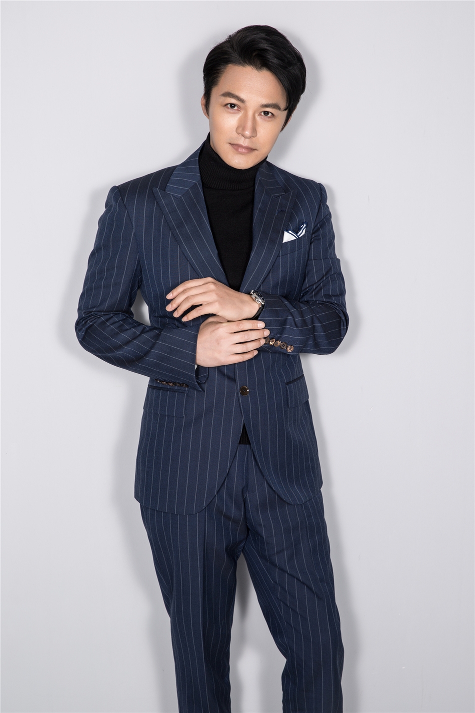 组图郑国霖西装大片率性雅痞风尽显熟男魅力