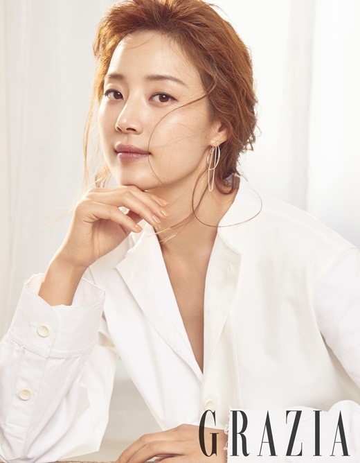 组图韩智慧美国纽约拍时尚写真温婉动人气质优雅