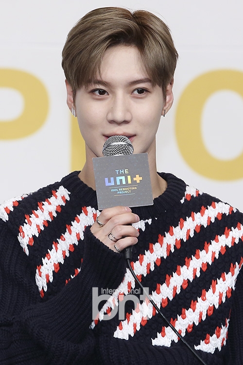 组图:shinee泰民出任《the unit》导师 笑容可爱