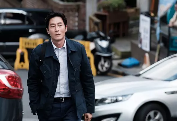 金柱赫曾饰演了《请回答1988》成年阿泽,也参演过 《argon》《共助》