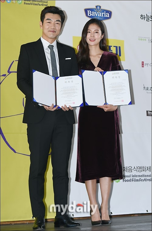 韩星李钟赫金成恩任首尔饮食电影节宣传大使