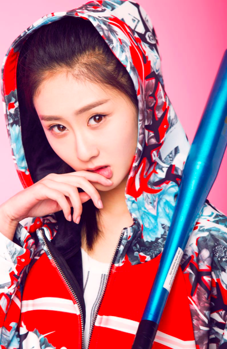 组图尹淇萌态写真公开笑容甜美似邻家妹妹