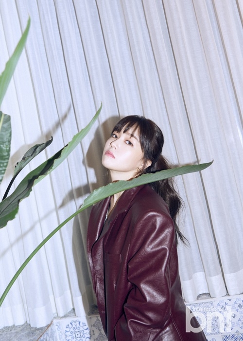 新浪娱乐讯 近日,韩国女团girl sday成员敏雅携手bntnews拍摄了一组